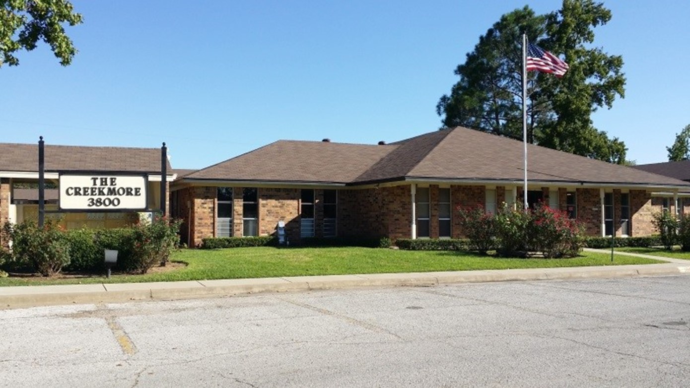 Creekmore - Denison, TX - Photo 1 of 17