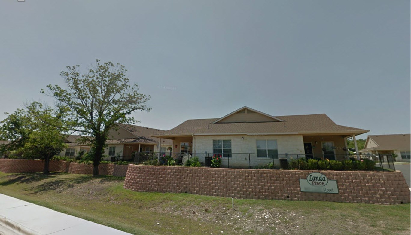 Landa Place - New Braunfels, TX - Photo 1 of 9