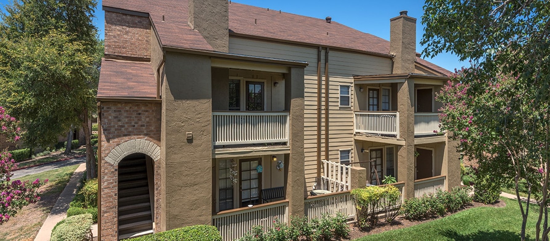 Balcones Woods - Austin, TX - Photo 1 of 4