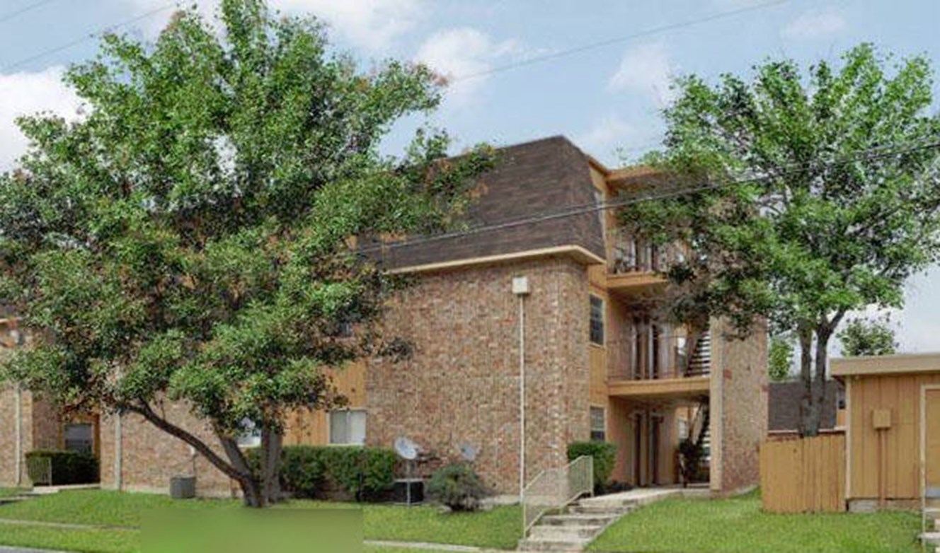 Laurel - San Antonio, TX - Photo 1 of 5