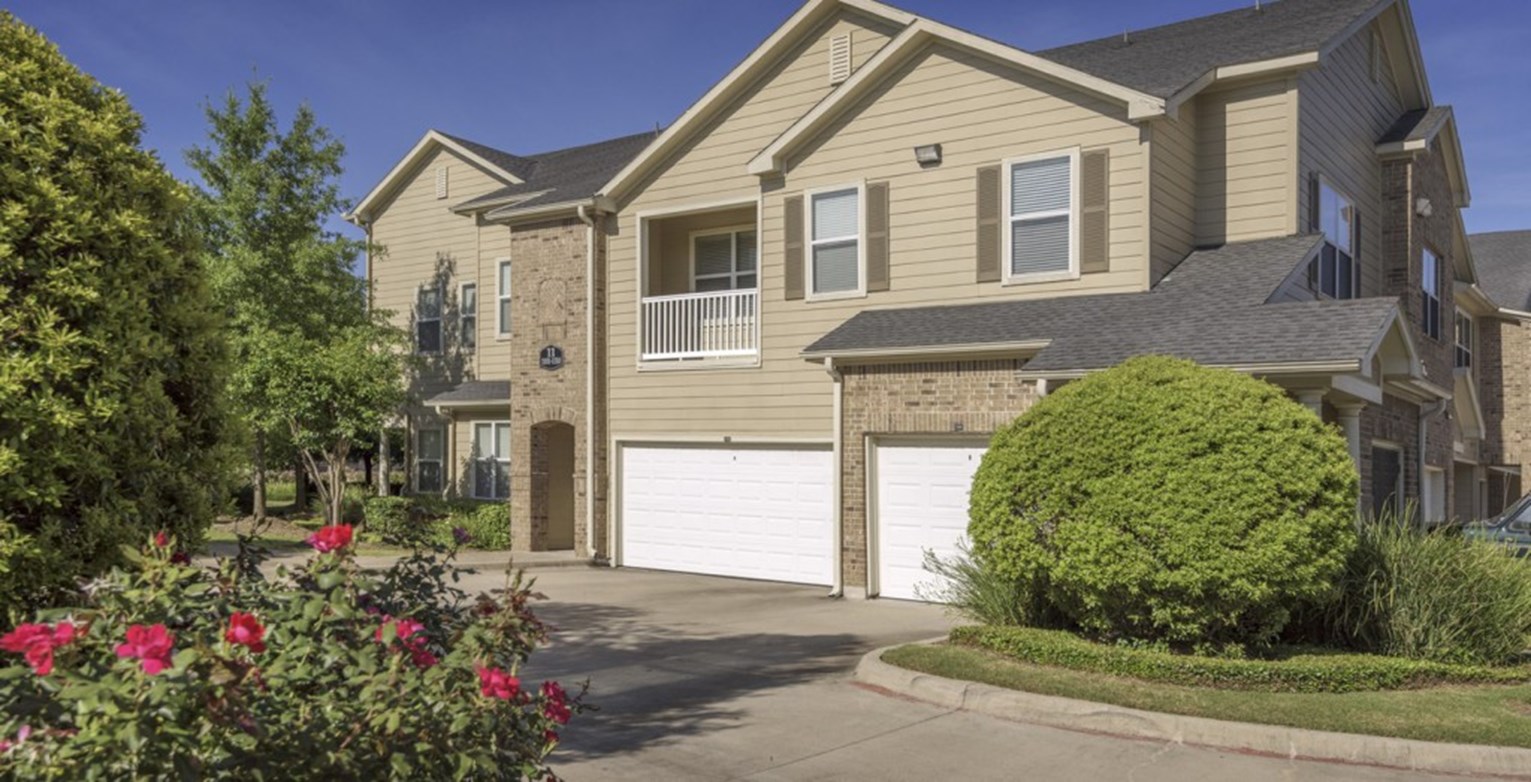Villas at Huffmeister - Houston, TX - Photo 1 of 10