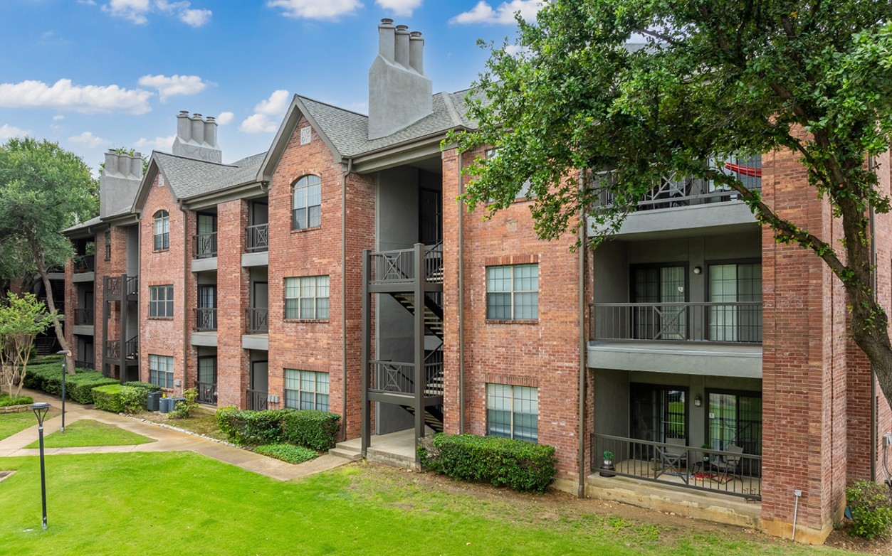 Oaks Hackberry Creek I & II - Irving, TX - Photo 1 of 75