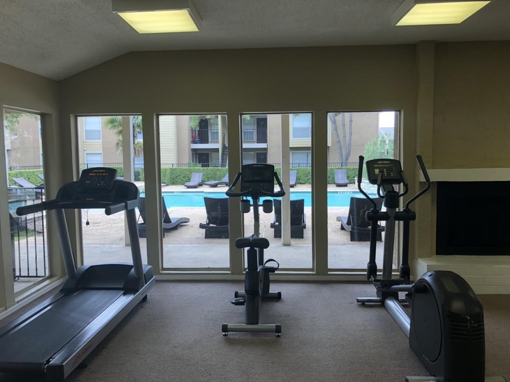 Parks at Addison - Fitness - Photo 4 of 15