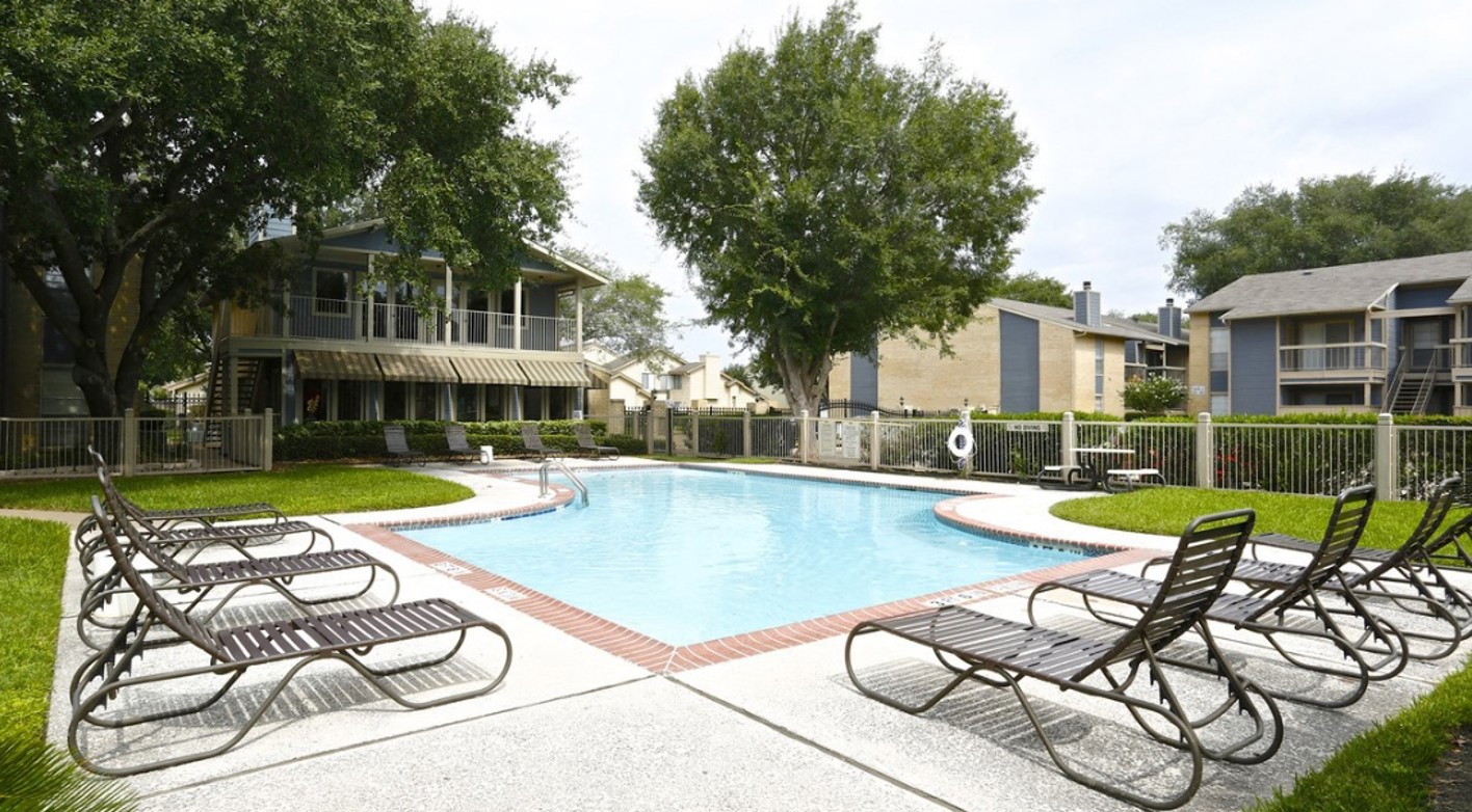 Windchase Hamlet - Houston, TX - Photo 1 of 20