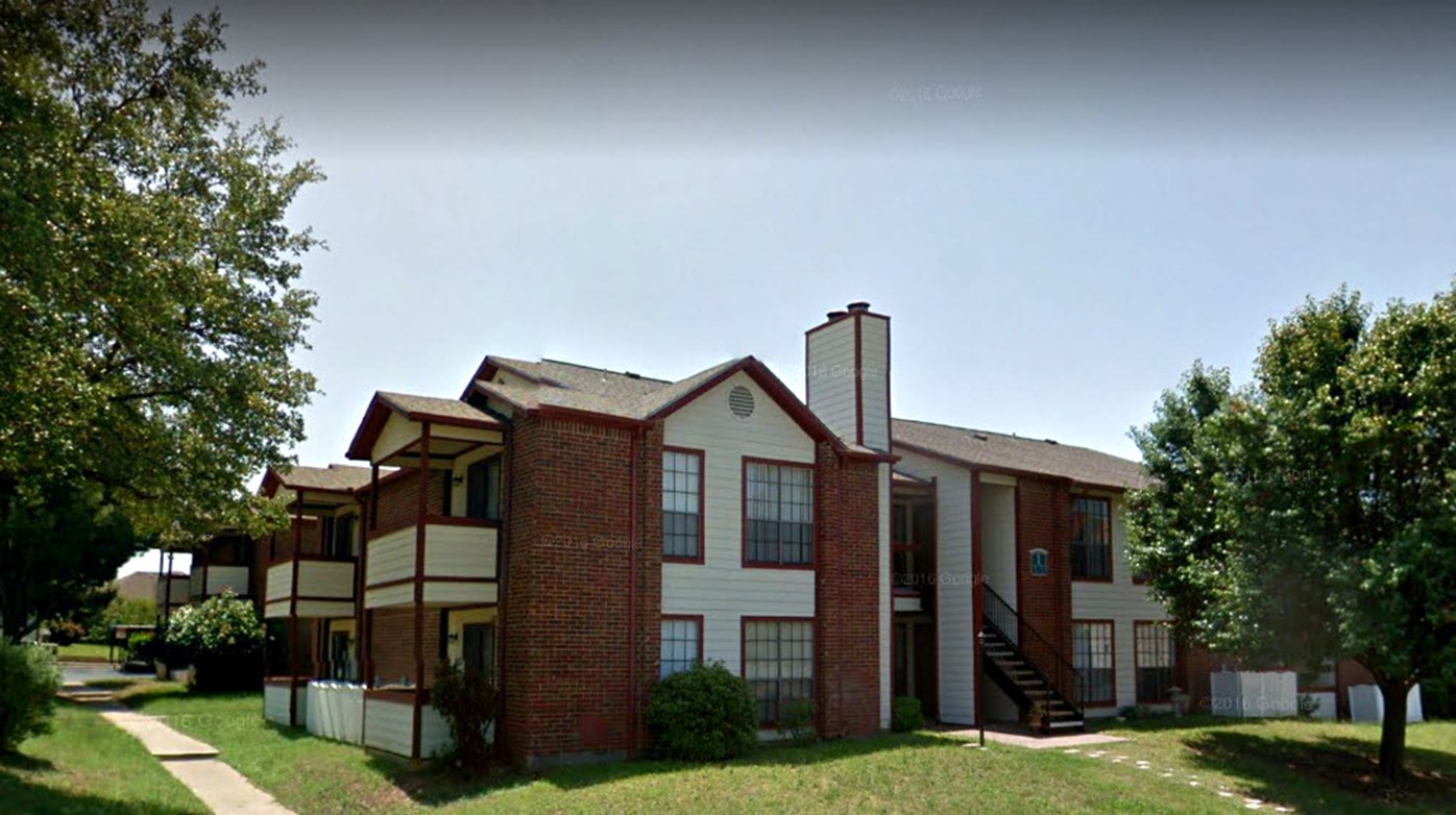 Bromley - Granbury, TX - Photo 1 of 4