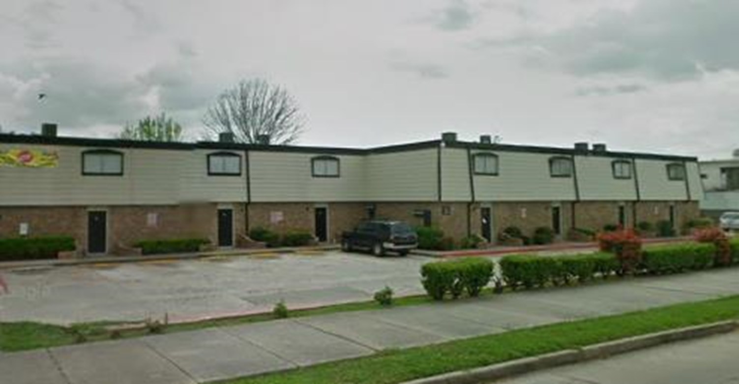 Courtyards - Pasadena, TX - Photo 1 of 2