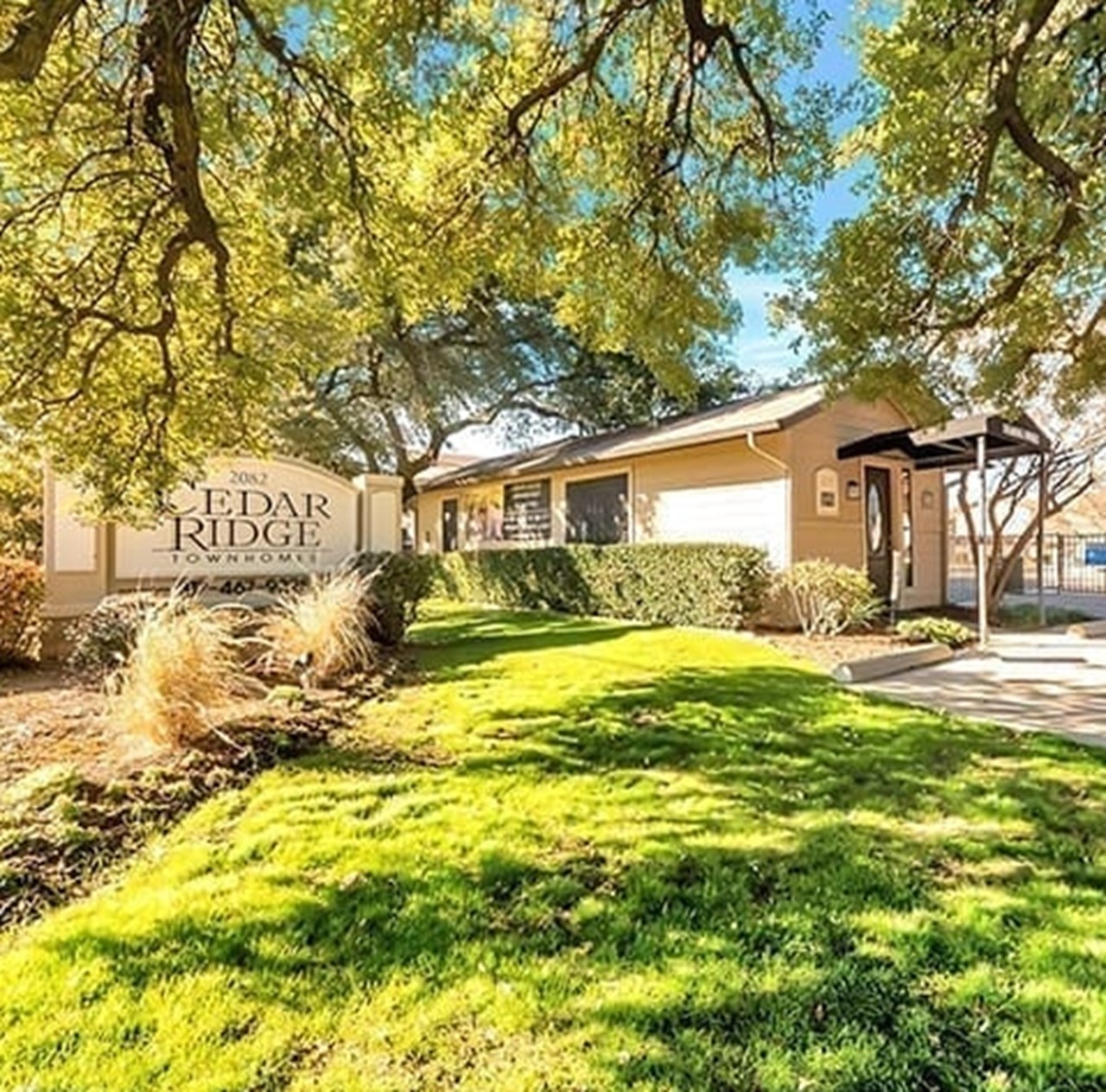 Cedar Ridge Townhomes I - Arlington, TX - Photo 1 of 8