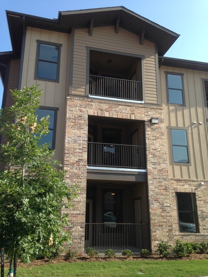 Commons at Hollyhock Apartments