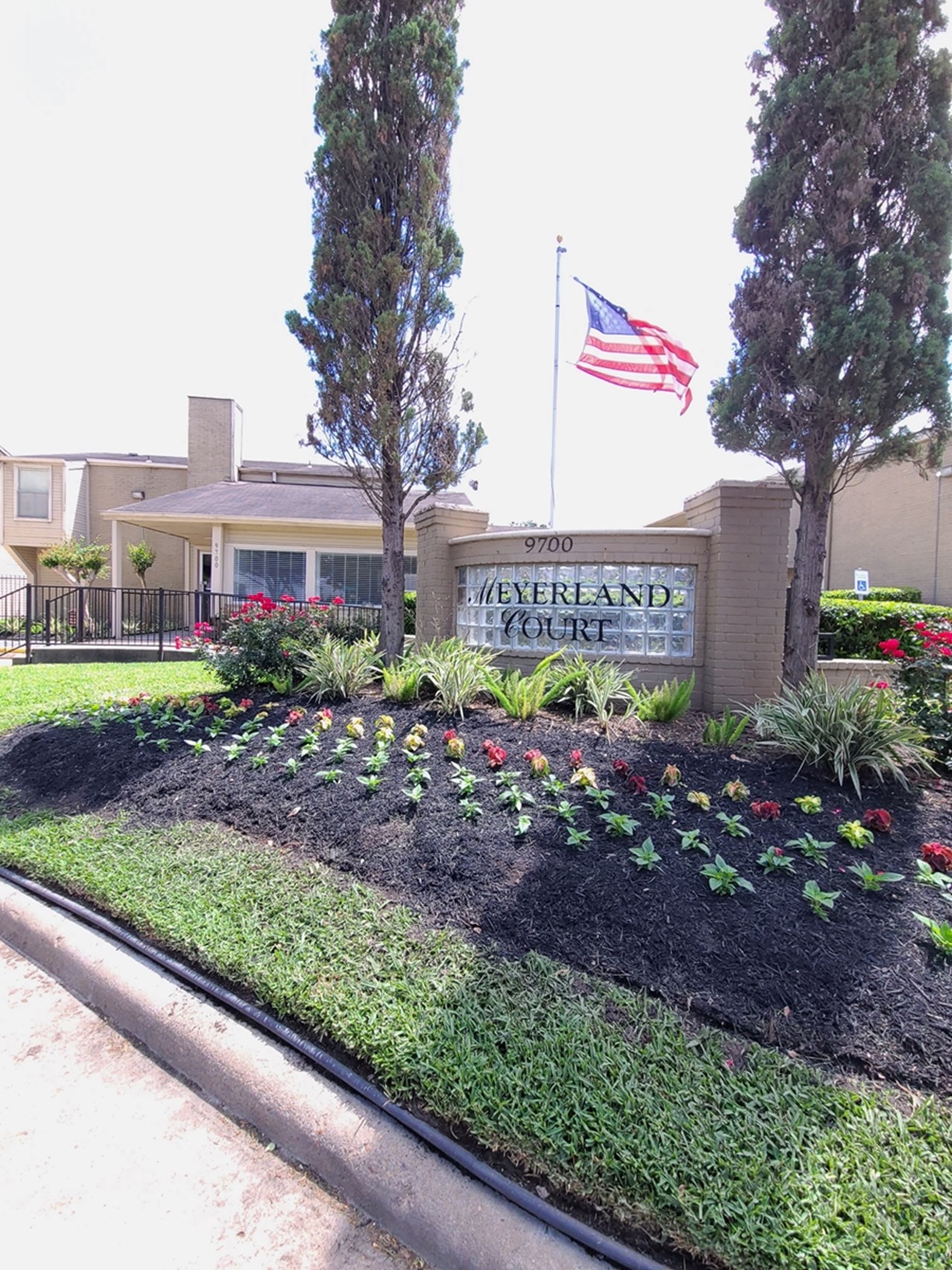 Meyerland Court - Houston, TX - Photo 1 of 42