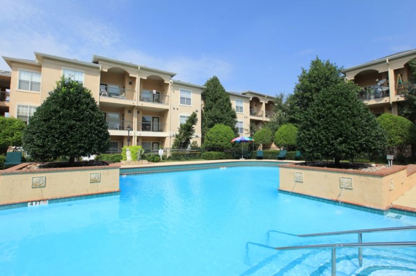 Villas of Mission Bend
