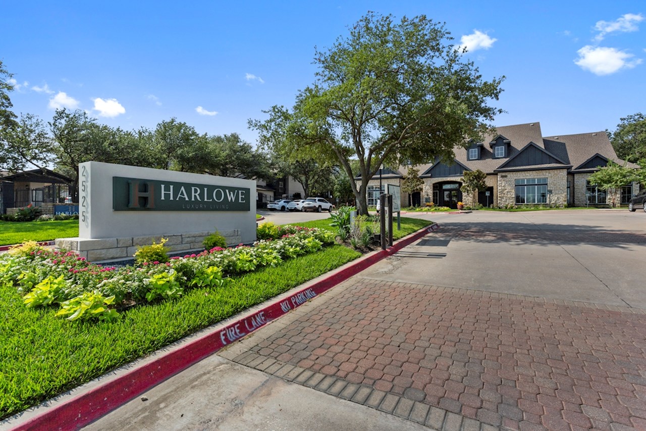 Harlowe Luxury Living - Euless, TX - Photo 1 of 25