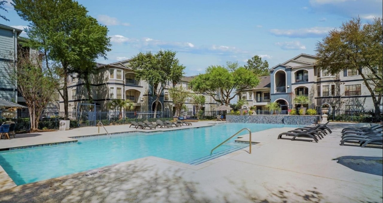 Paramount at Kingwood - Kingwood, TX - Photo 1 of 16