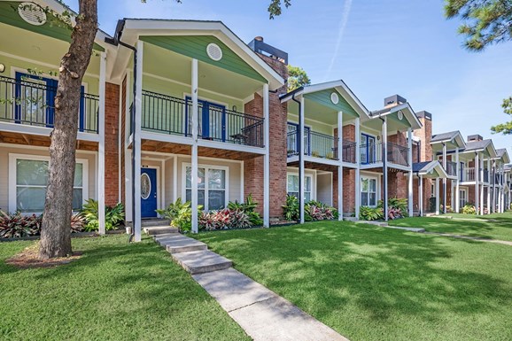 Roundhill Townhomes of Cypress Station