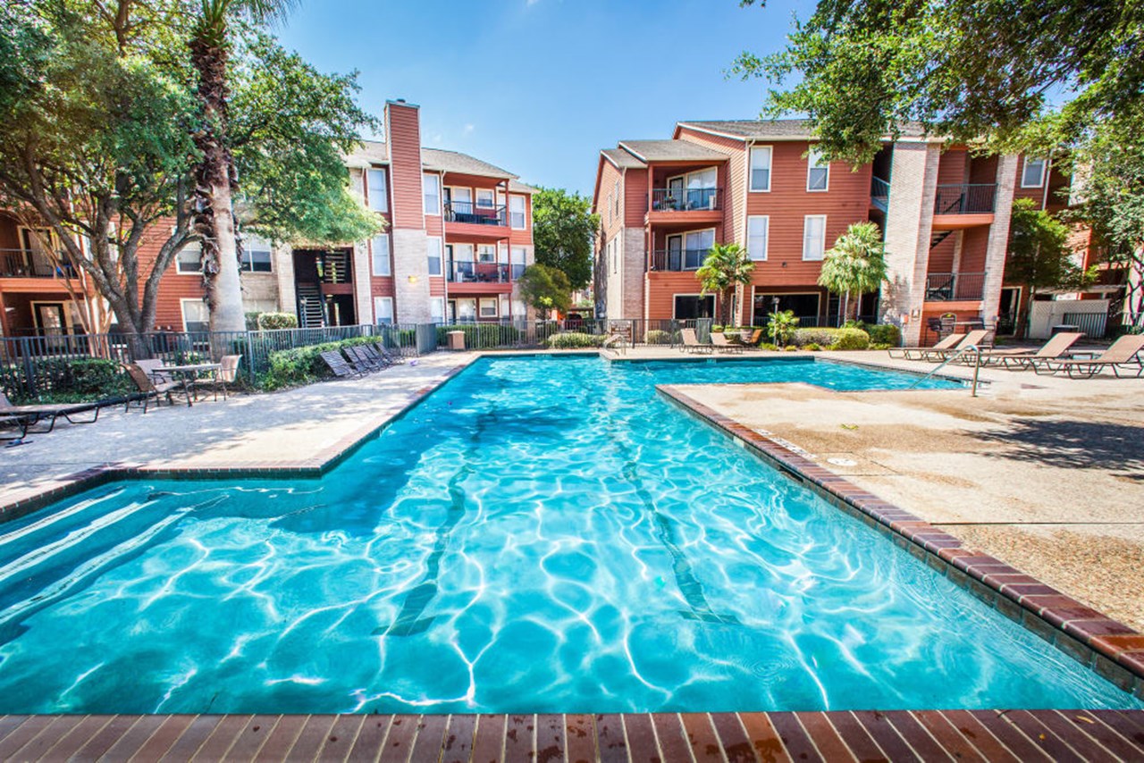 Ashley Oaks - San Antonio, TX - Photo 1 of 9