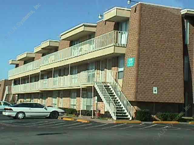 Woodside Villas Apartment