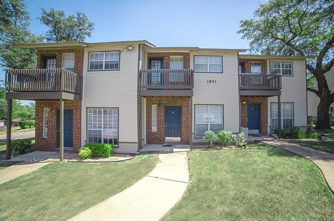 River Crossing Apartments Austin