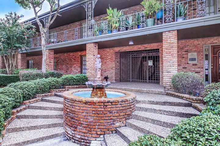 Fountains at Tanglewood Apartments