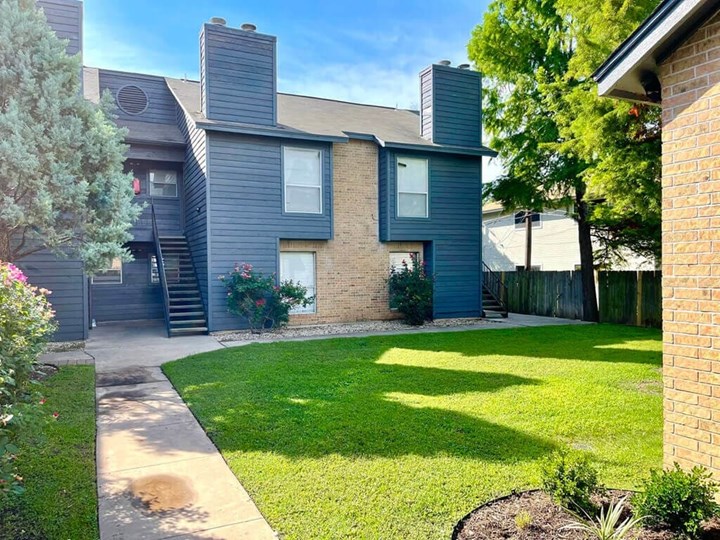 Ventura North Austin 1149+ for 1 & 2 Bed Apts