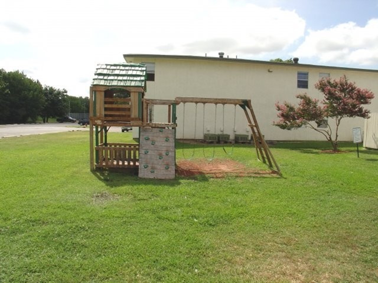 Wildcreek - Playground - Photo 4 of 11