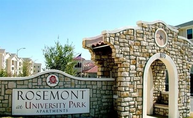 Rosemont at University Park Apartments