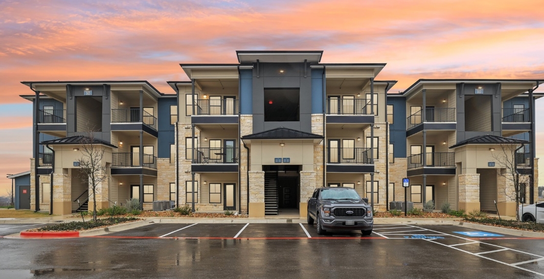 Residences of Siena South - Exterior - Photo 3 of 41