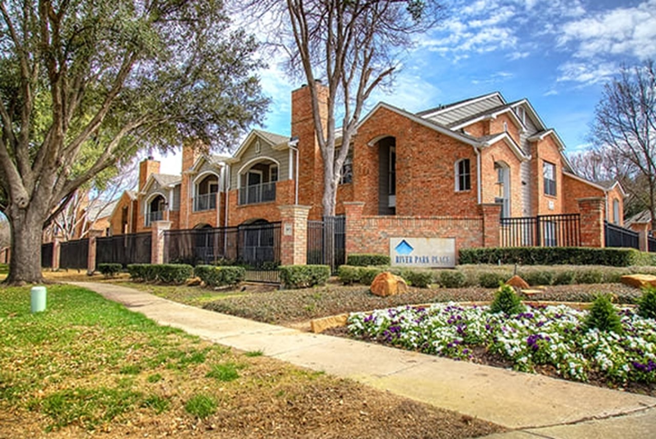 River Park Place - Fort Worth, TX - Photo 1 of 27