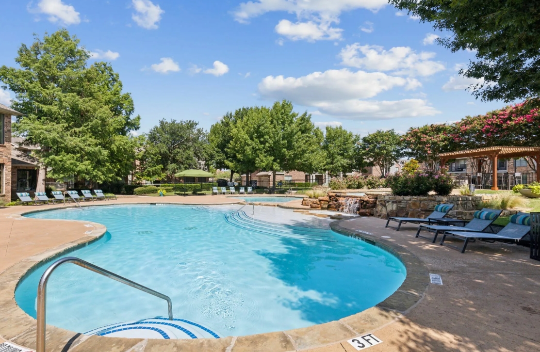 Enclave on Golden Triangle - Pool - Photo 5 of 16