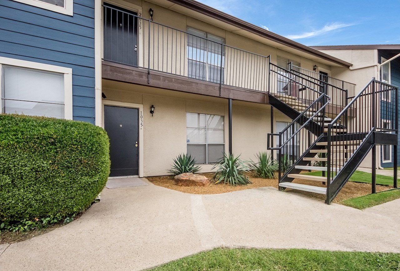 Windridge on the Parkway - Exterior - Photo 2 of 34