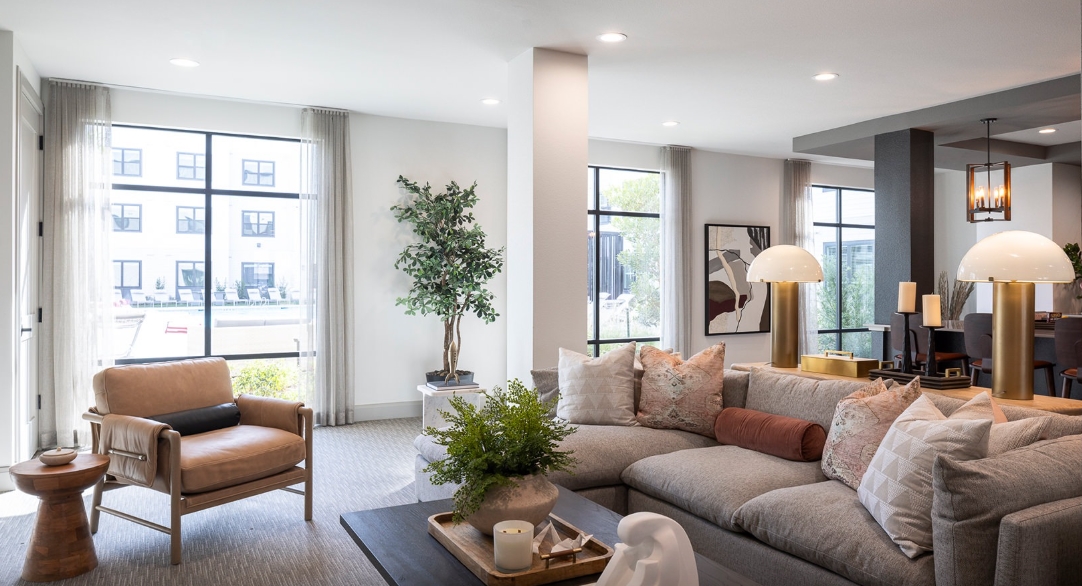 Broadstone Amelia - Lounge - Photo 4 of 24