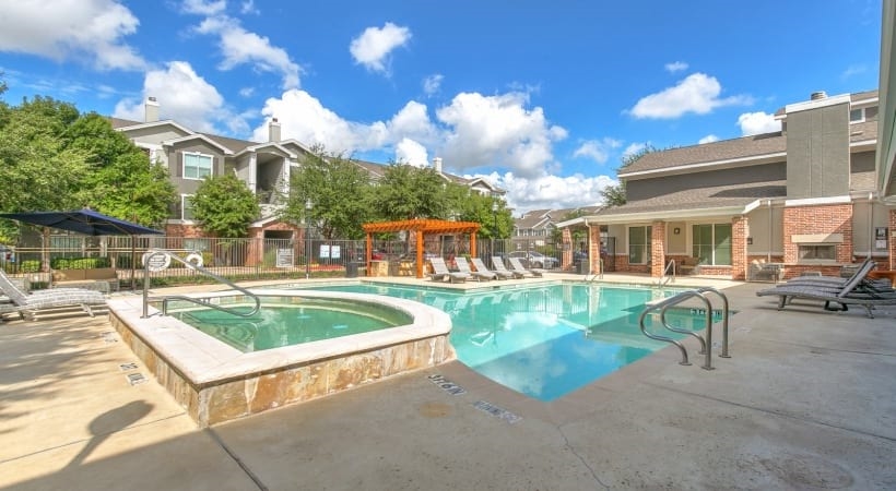 Cortland Ridglea II - Pool - Photo 5 of 24