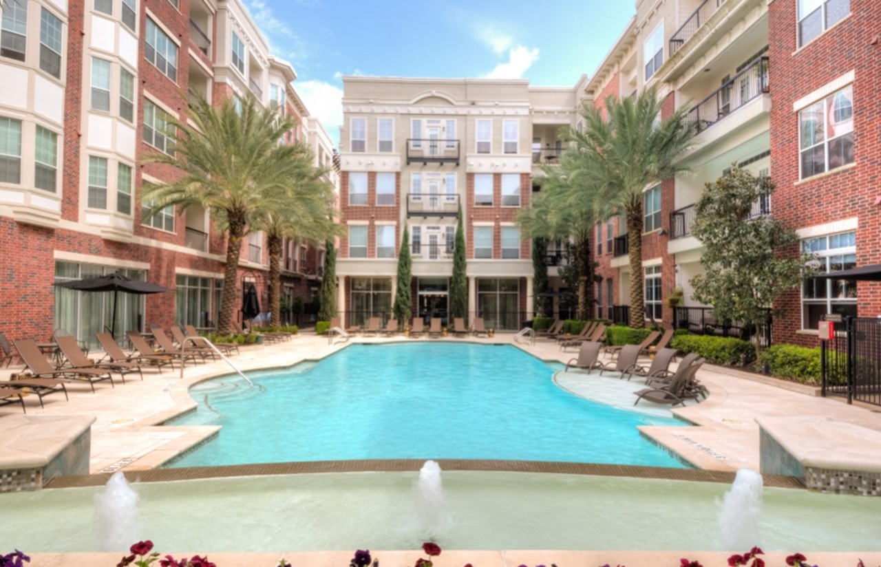 Fairmont Museum District South - Houston, TX - Photo 1 of 25