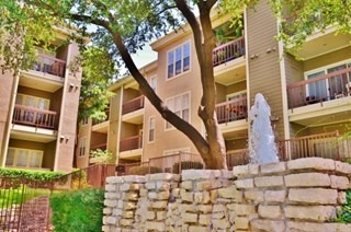 Covington Pointe Apartments Dallas Texas