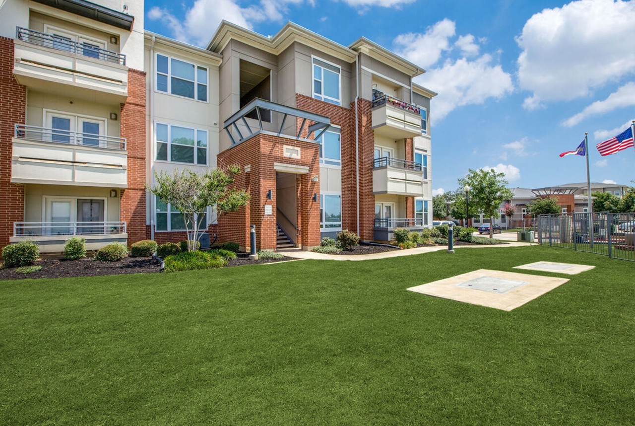Palladium Aubrey - Aubrey, TX - Photo 1 of 42