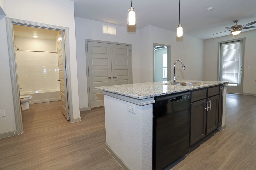 Westmoreland Station - Kitchen - Photo 6 of 12