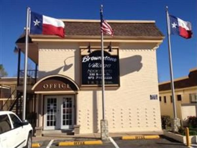 Brownstone Village Apartment
