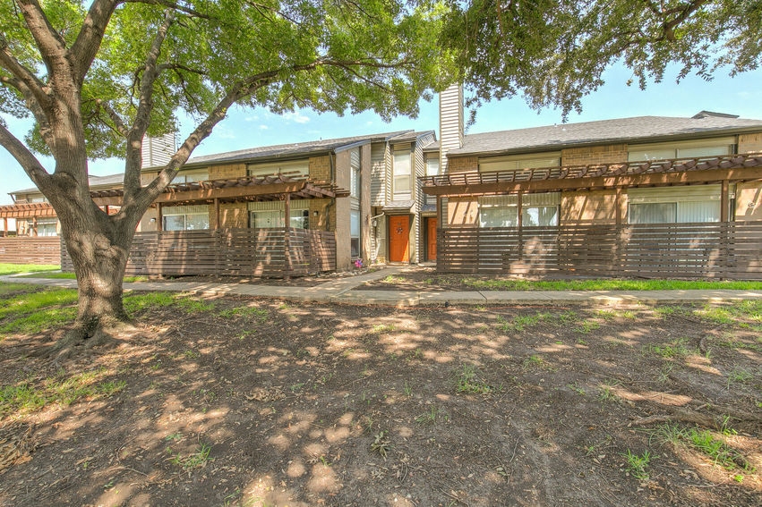 Lydian - Exterior - Photo 3 of 18