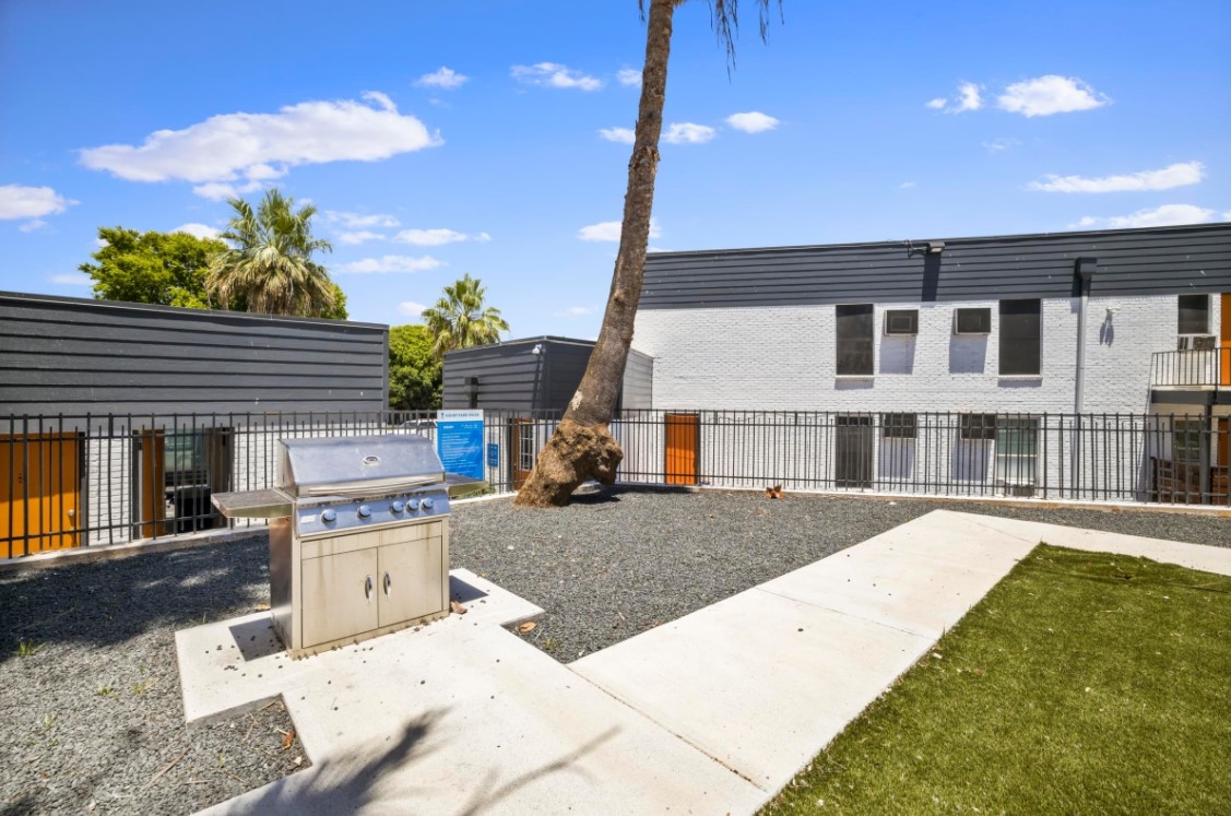 Flats at Burkman - BBQ - Photo 2 of 14