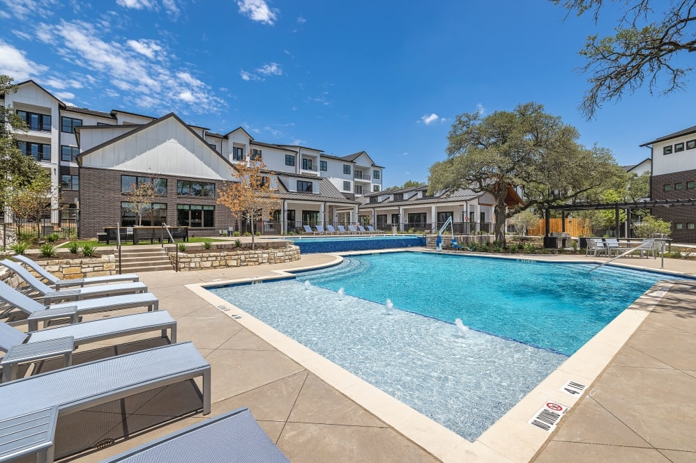 Avery Apartments Austin - $1319+ for 1, 2 & 3 Bed Apts