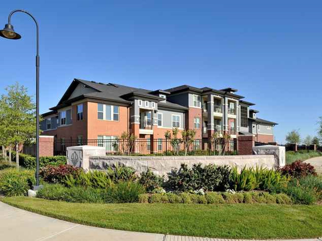 Grand Reserve - Katy, TX - Photo 1 of 28