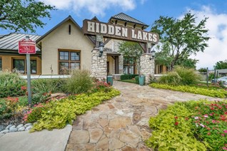 Hidden Lakes Apartments Haltom City Texas