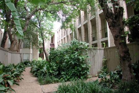 Towne Plaza Apartment