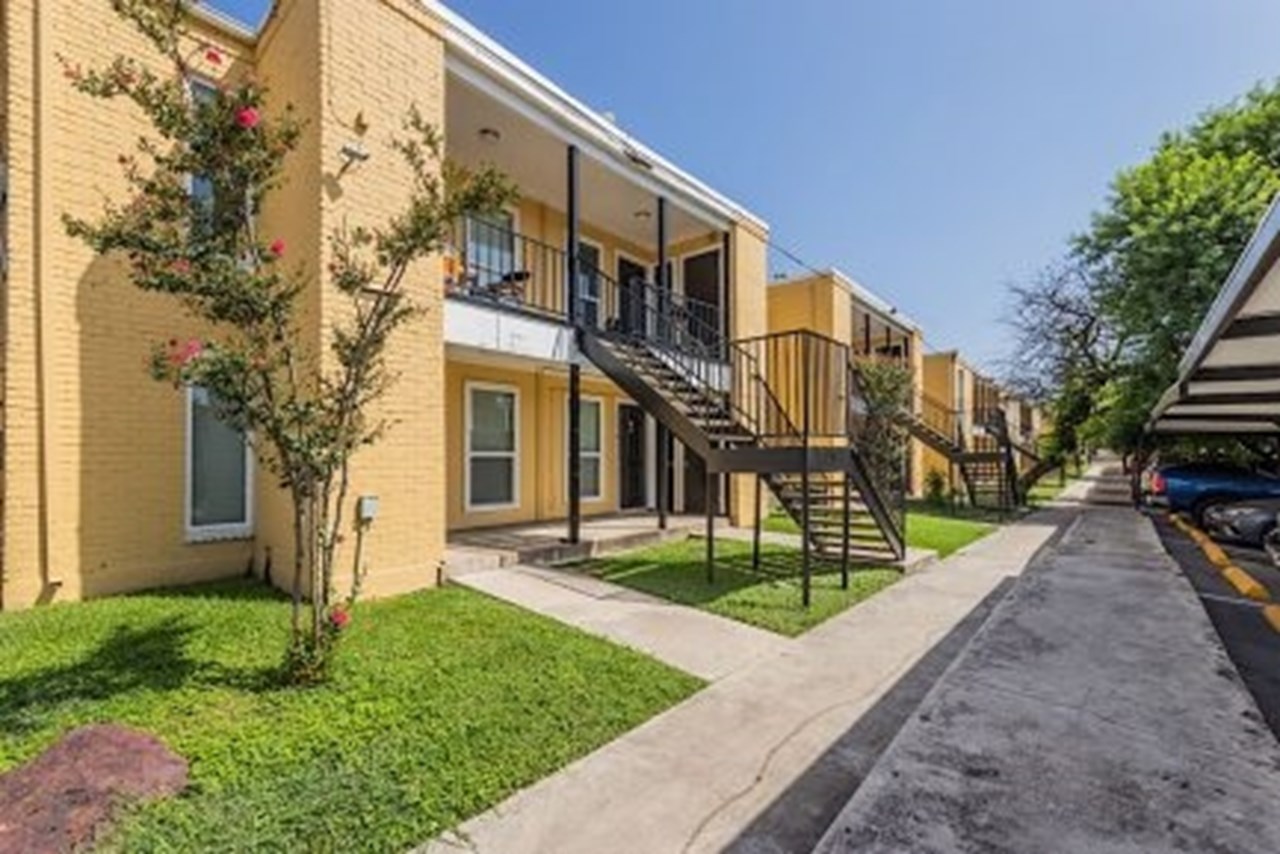 Casa Luna - San Antonio, TX - Photo 1 of 2