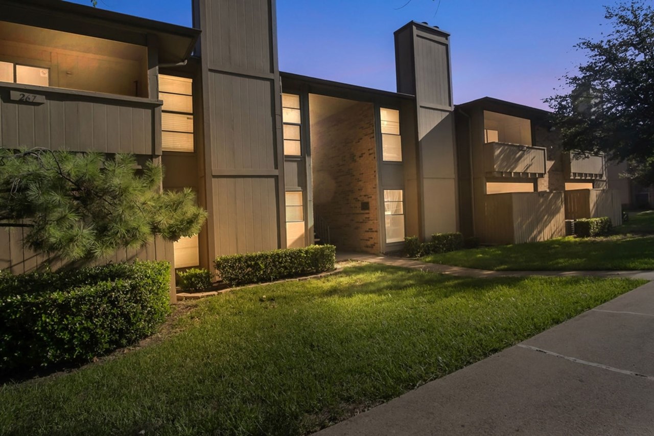 Valley Estates - Richardson, TX - Photo 1 of 14