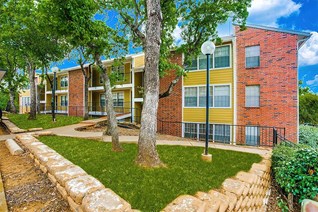 Tides on Oakland Hills Apartments Fort Worth Texas