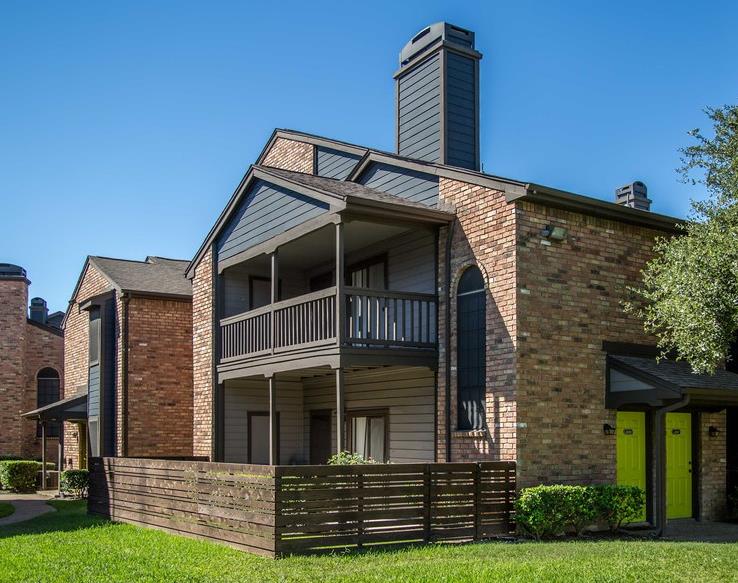 Balcones Club Austin 1214+ for 1 & 2 Bed Apts