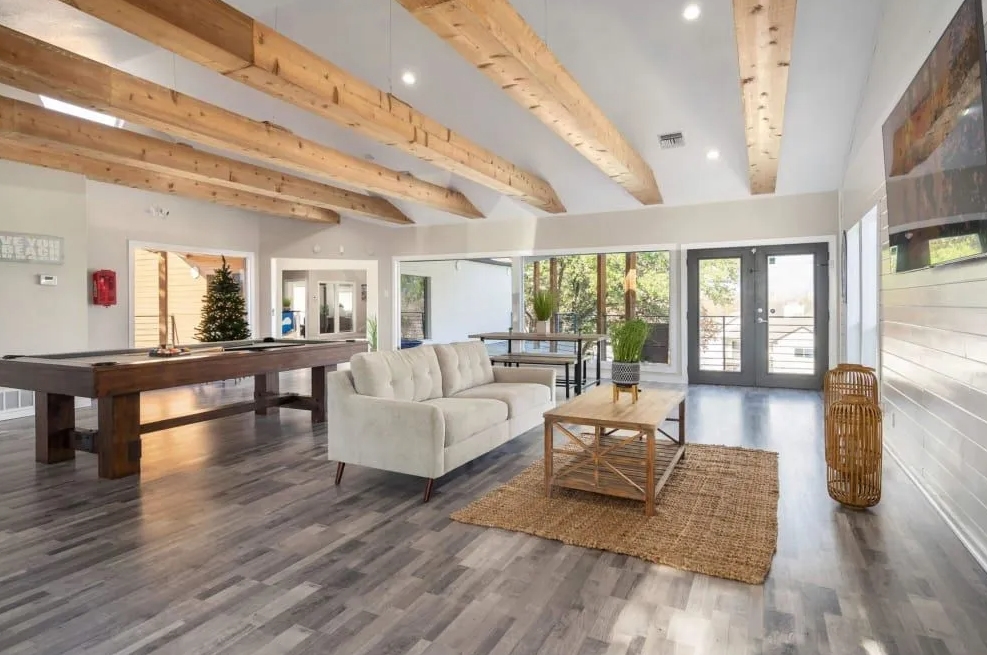 Carmin - Clubhouse - Photo 5 of 10