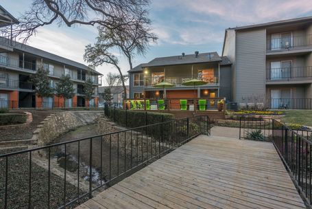 Element - Exterior - Photo 2 of 7