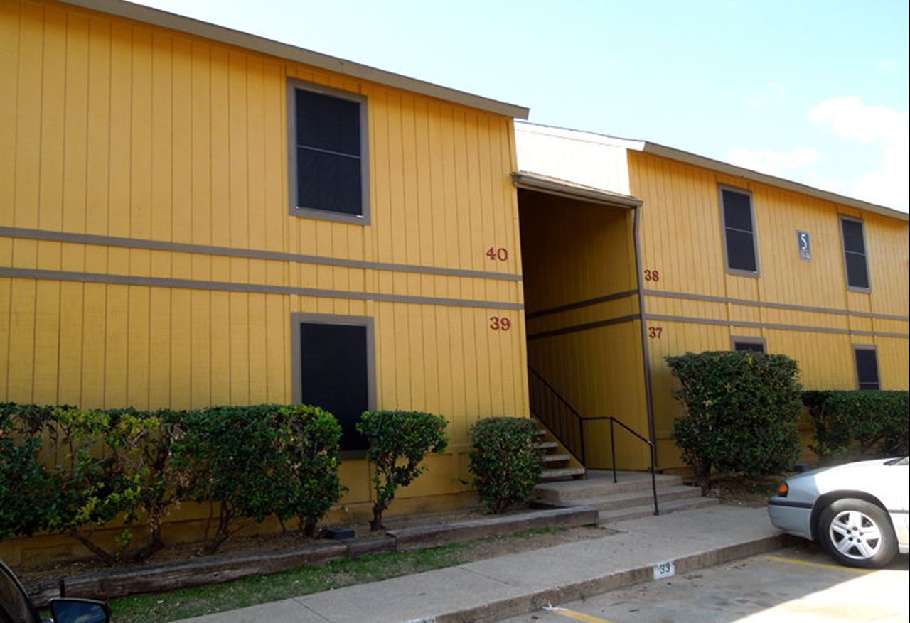 River Ranch - River Oaks, TX - Photo 1 of 5