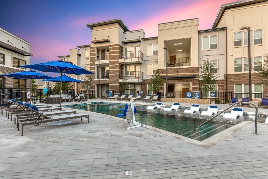 Vercanta at Burleson 1309+ for 1, 2 & 3 Bed Apts