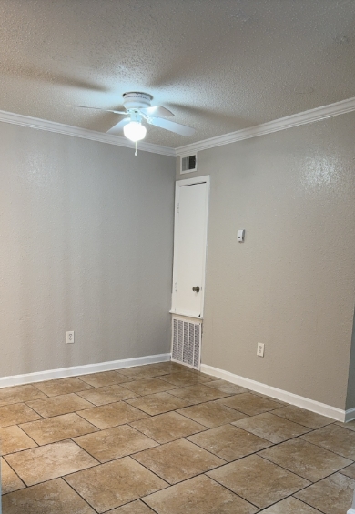 Spanish Brook - Dining - Photo 5 of 10